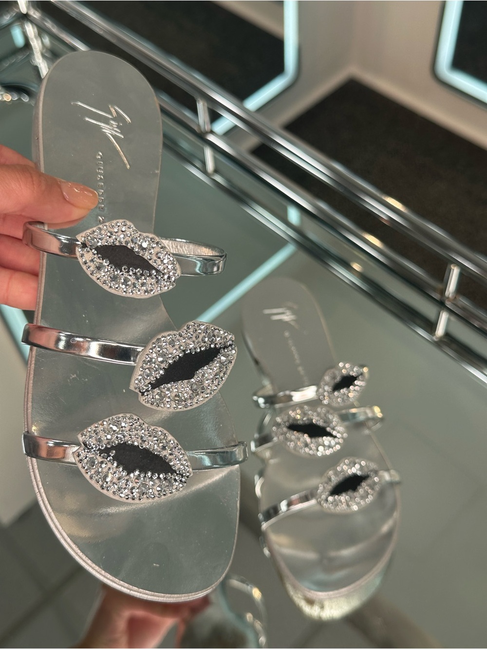 Giuseppe Zanotti Kiss Sandals - Picture 4 of 9